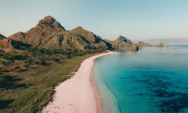padar sandy beach tour